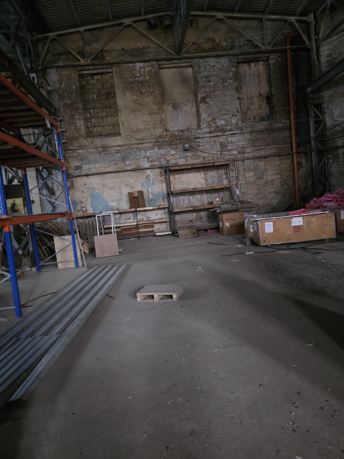 Аренда склада 1000 м², Комитетская ул.