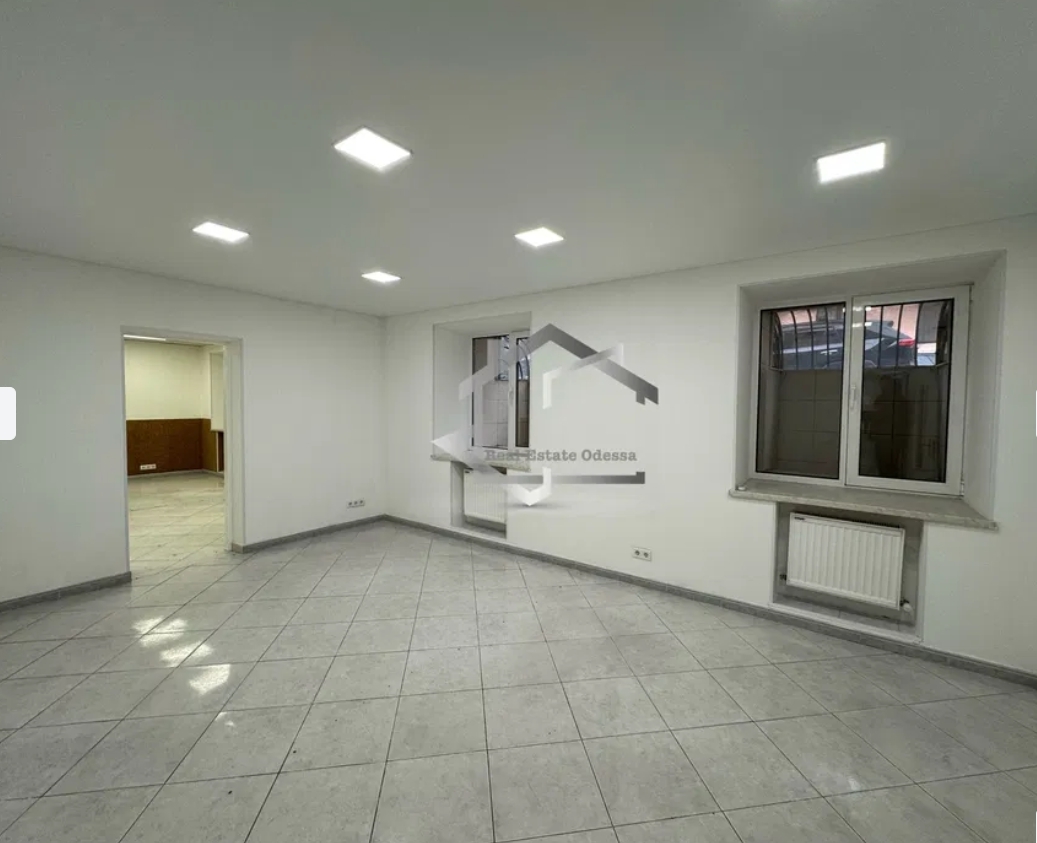 Оренда торговельного приміщення 135 м², Ланжероновская вул.