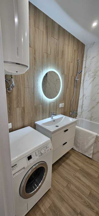 Оренда 2-кімнатної квартири 47 м², Чернігівська вул., 8Б