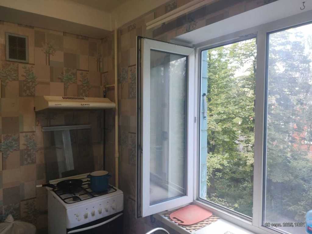 Продаж 2-кімнатної квартири 46 м², Івана Улітіна вул., Їжакевича, 1