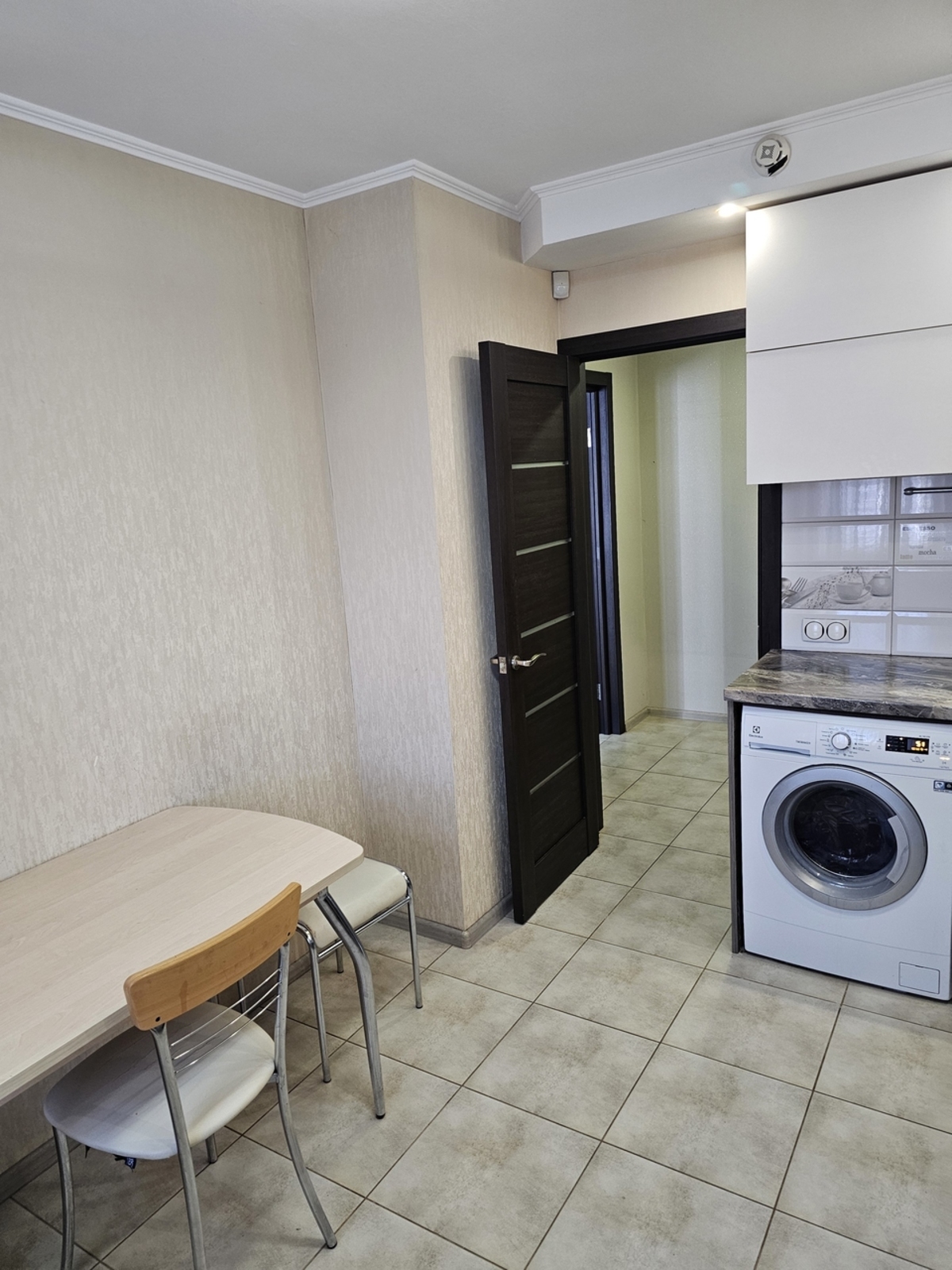 Продажа 4-комнатной квартиры 84 м², Донецкое шоссе, 15