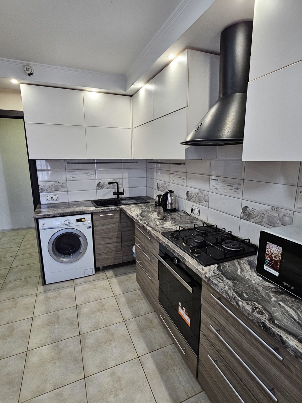 Продажа 4-комнатной квартиры 84 м², Донецкое шоссе, 15