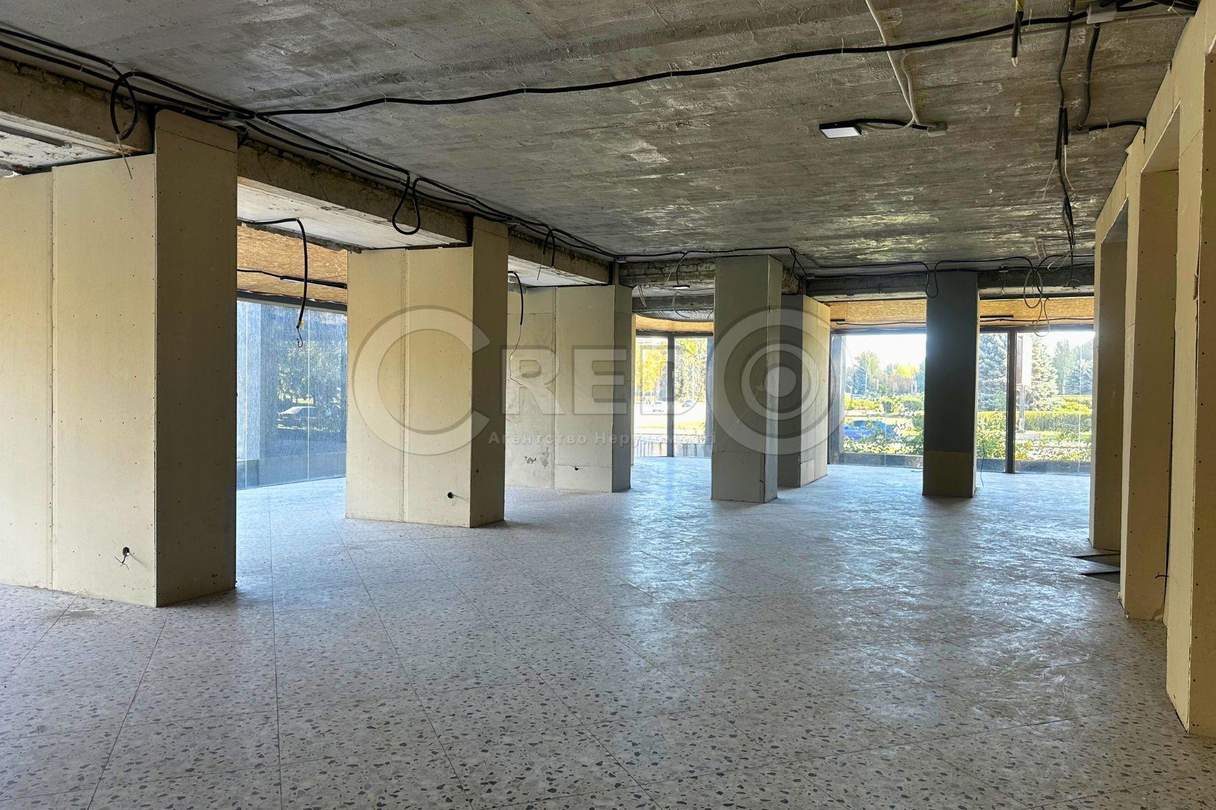 Продажа магазина 986.9 м², Виталия Матусевича ул.