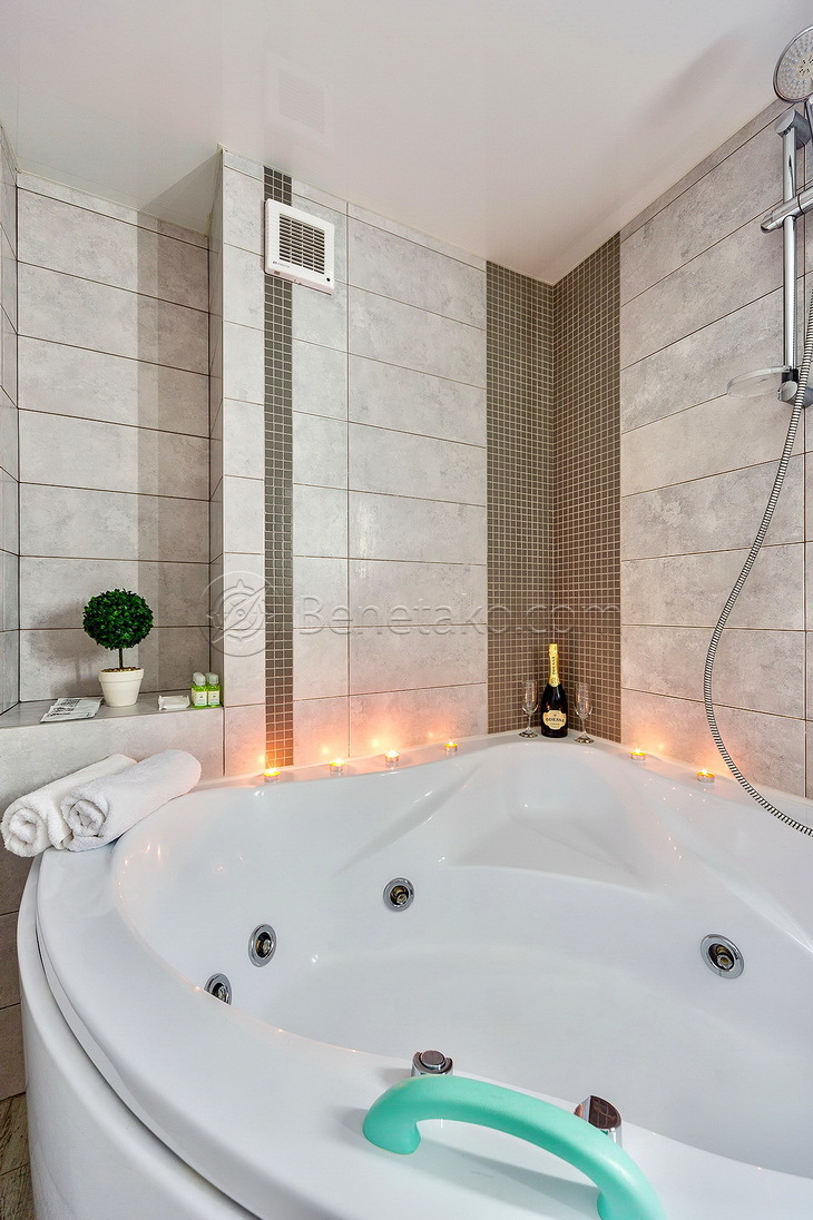 Аренда 4-комнатной квартиры 100 м², Ланжероновская ул., 21