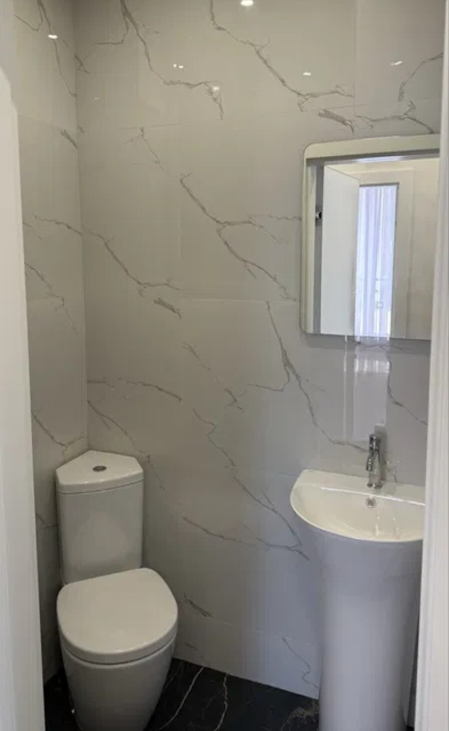 Продажа 3-комнатной квартиры 83 м², Днепровская наб., 18А