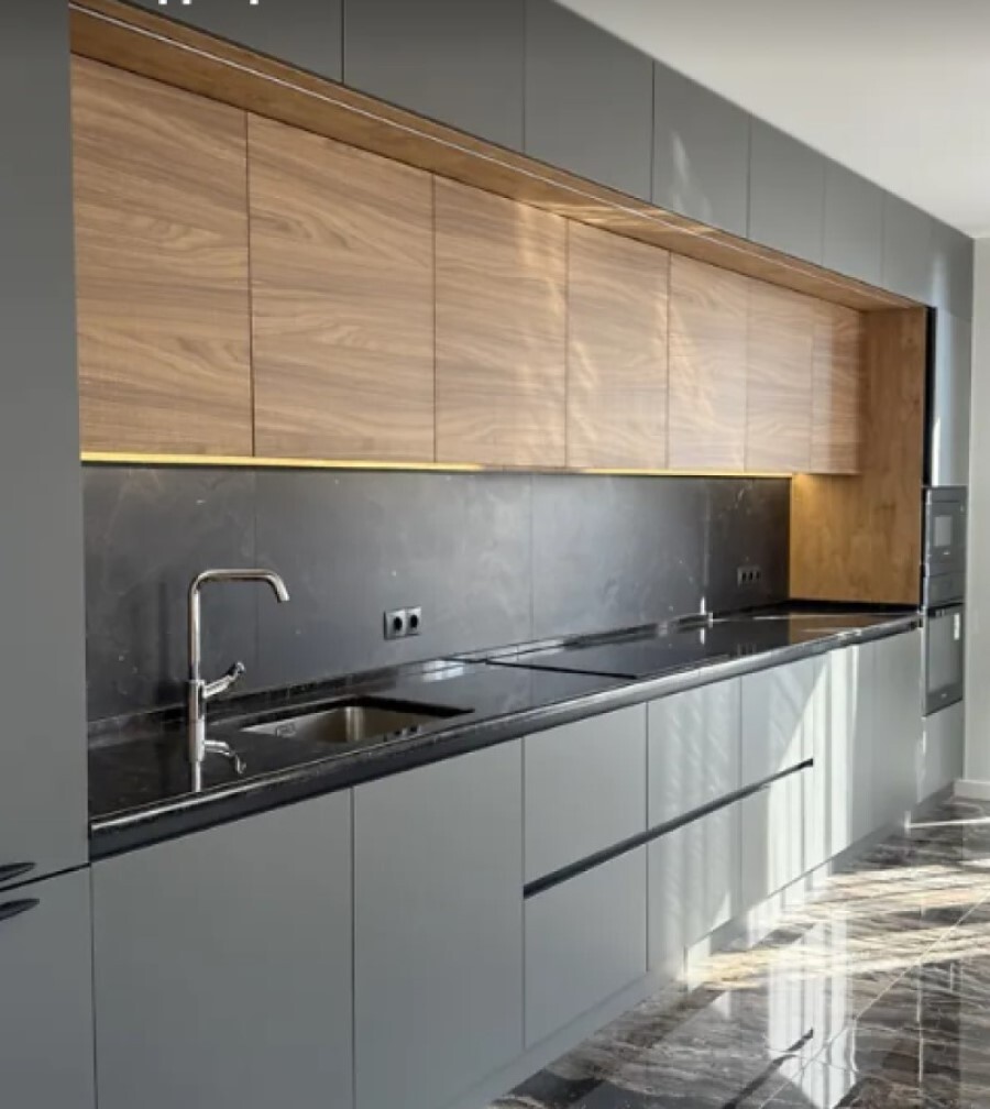 Продажа 3-комнатной квартиры 83 м², Днепровская наб., 18А