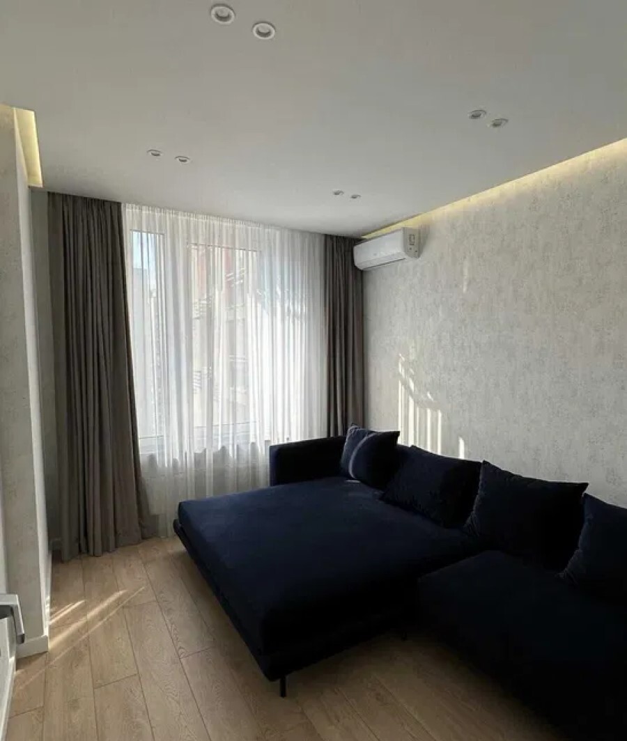 Продажа 3-комнатной квартиры 83 м², Днепровская наб., 18А