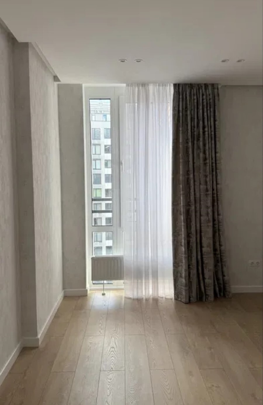 Продажа 3-комнатной квартиры 83 м², Днепровская наб., 18А