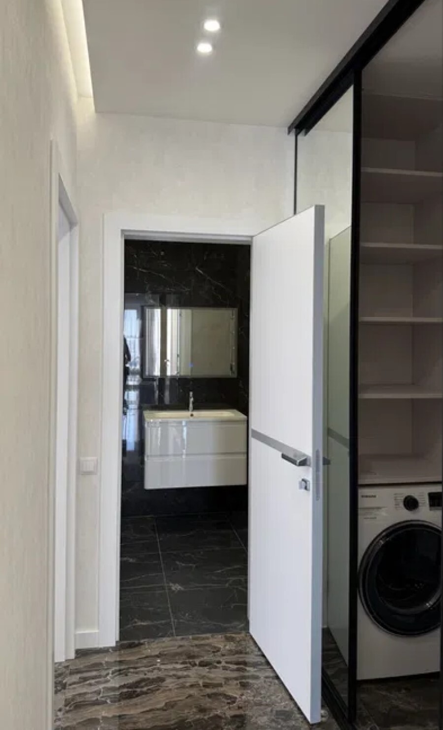 Продажа 3-комнатной квартиры 83 м², Днепровская наб., 18А