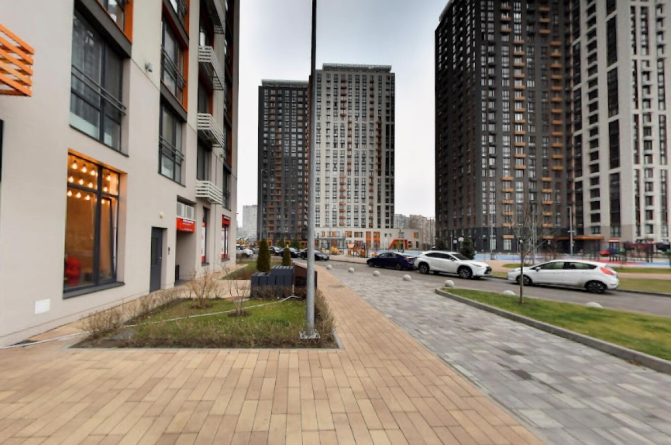 Продажа 3-комнатной квартиры 83 м², Днепровская наб., 18А