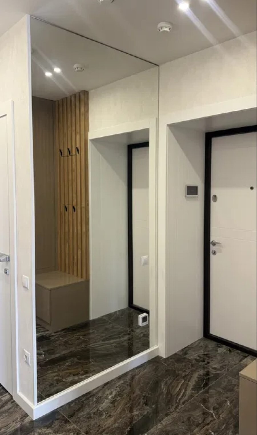 Продажа 3-комнатной квартиры 83 м², Днепровская наб., 18А