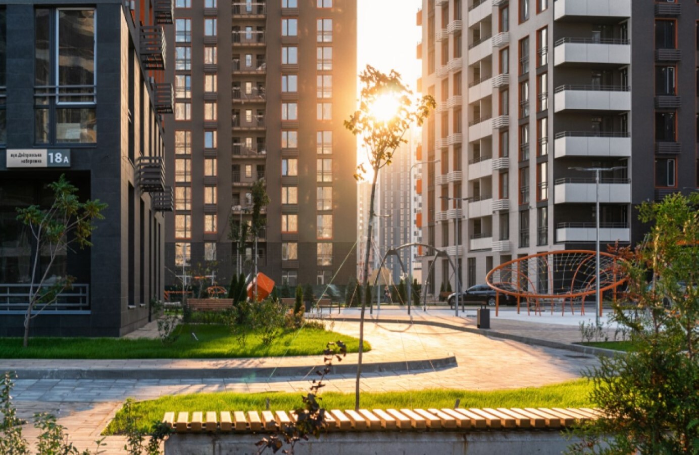 Продажа 3-комнатной квартиры 83 м², Днепровская наб., 18А