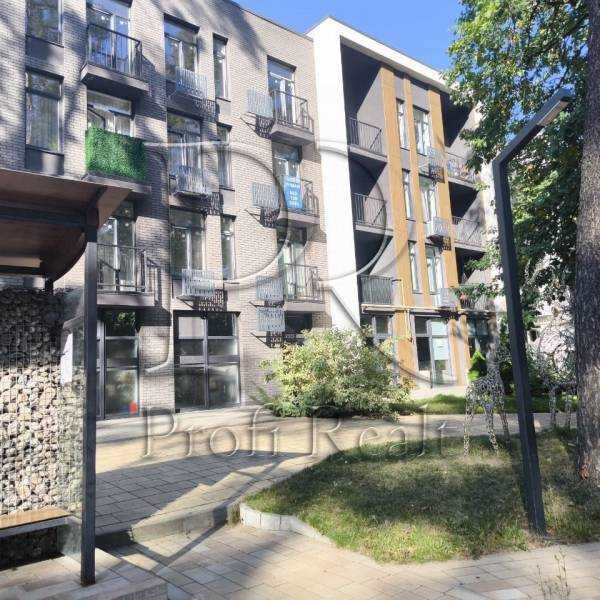 Продажа 2-комнатной квартиры 58 м², Днепроводская ул., 1А