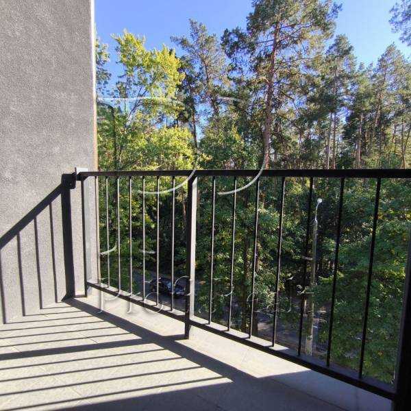 Продажа 1-комнатной квартиры 37 м², Днепроводская ул., 1А