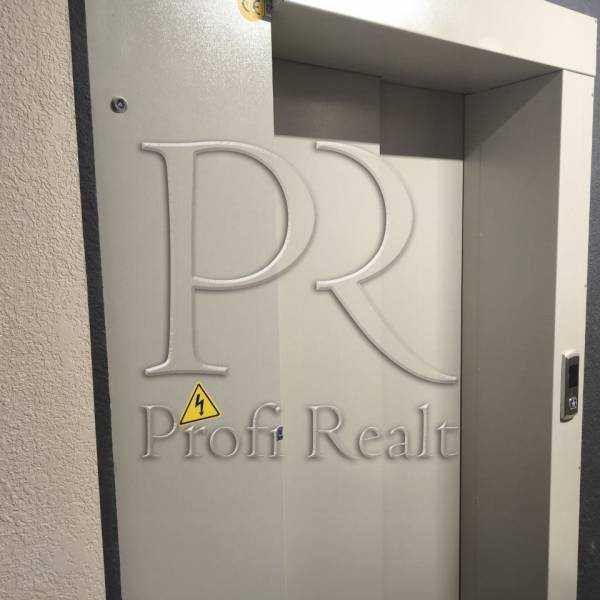 Продажа 1-комнатной квартиры 37 м², Днепроводская ул., 1А