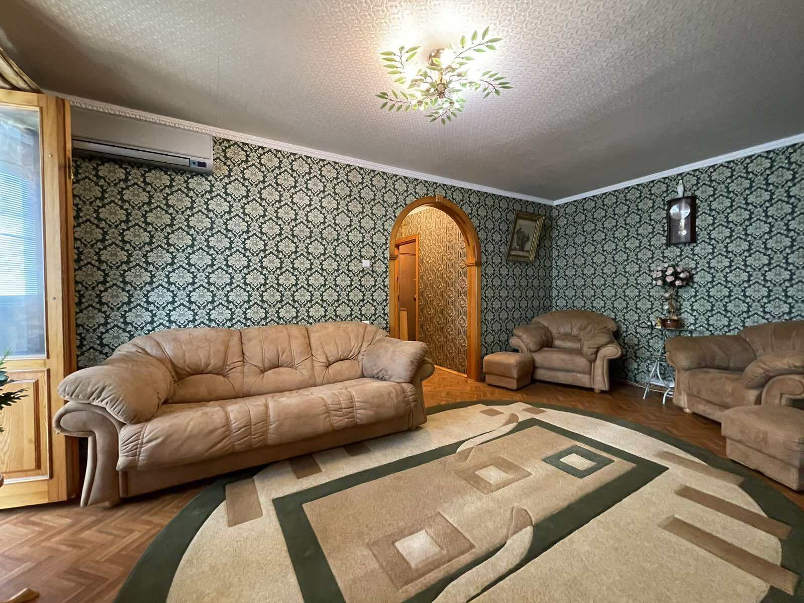 Оренда 3-кімнатної квартири 56 м², Коробова вул., 20