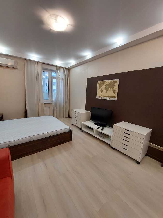 Аренда 1-комнатной квартиры 50 м², Кадетский Гай ул., 6