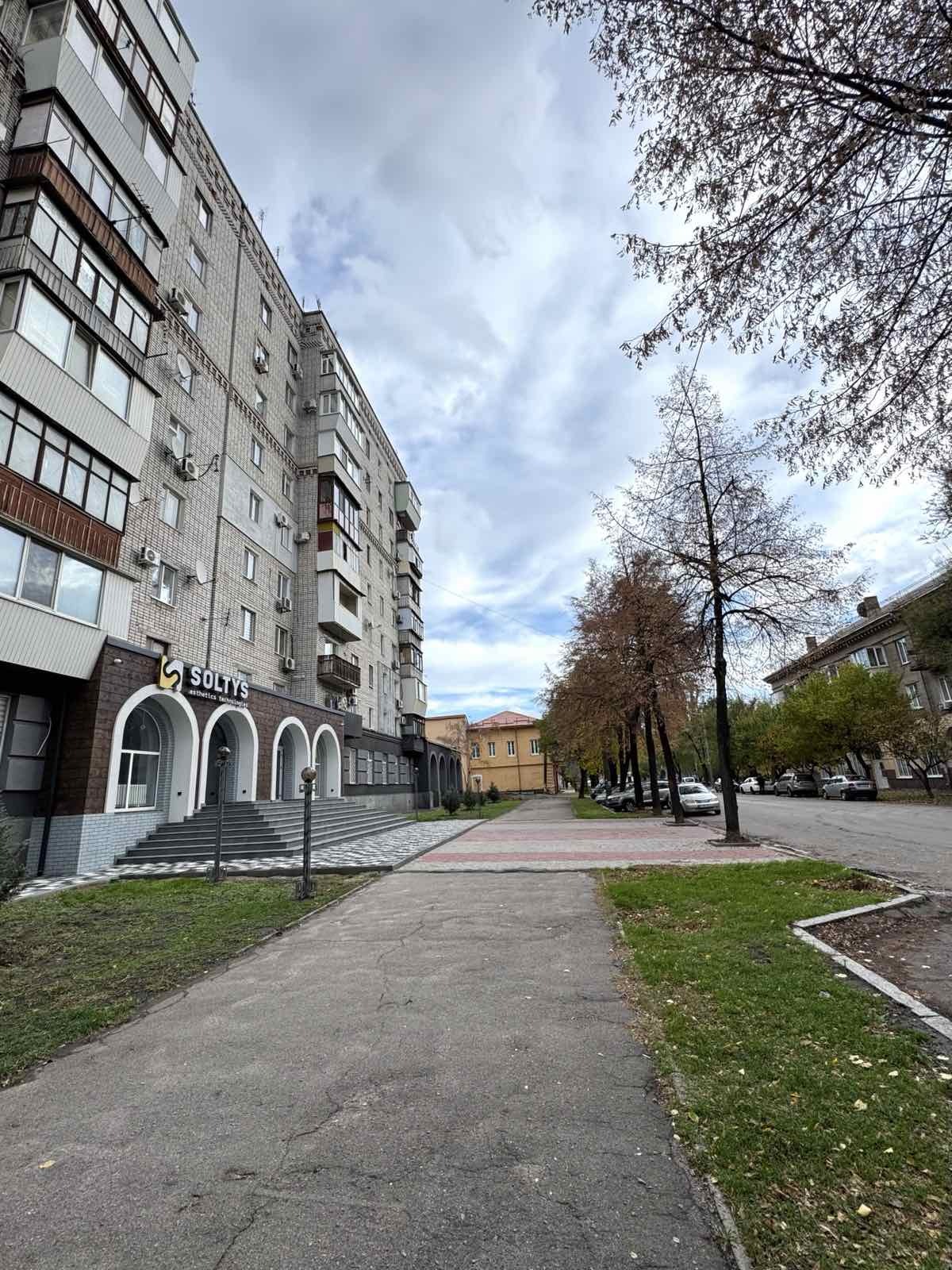 Продажа 1-комнатной квартиры 37 м², Александровская ул.