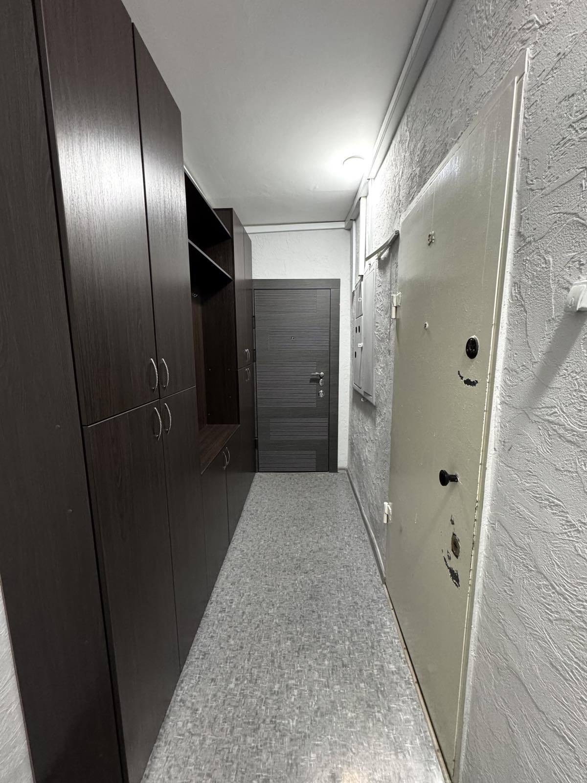 Продажа 1-комнатной квартиры 37 м², Александровская ул.