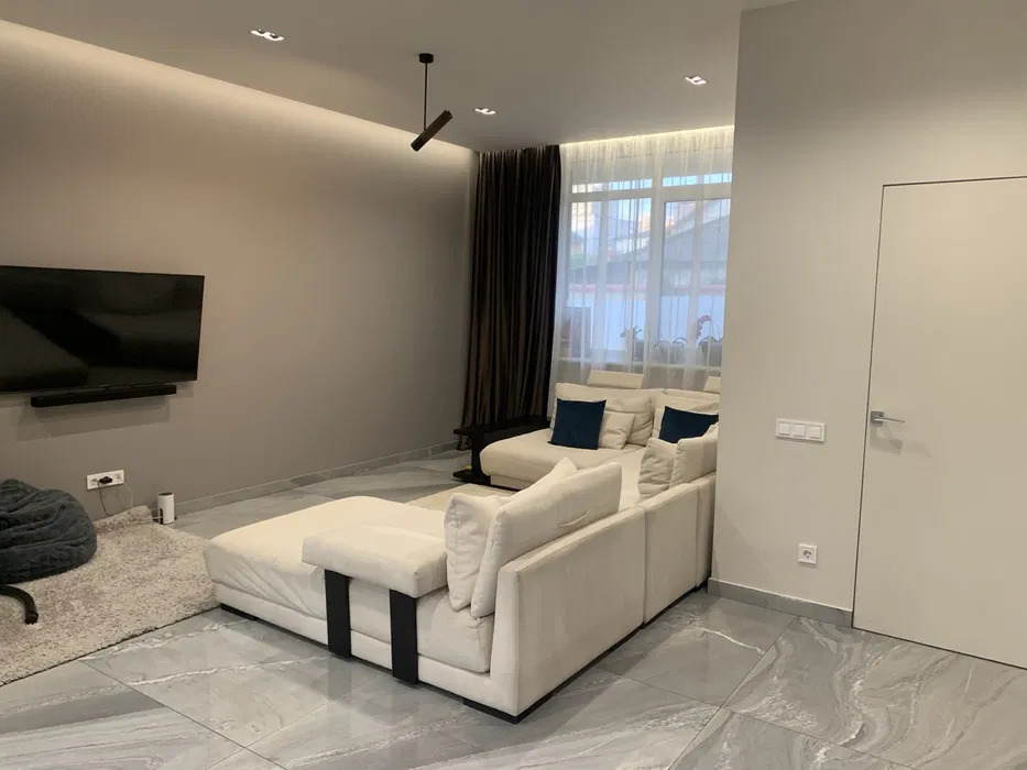 Аренда дома 270 м², Товарная ул.