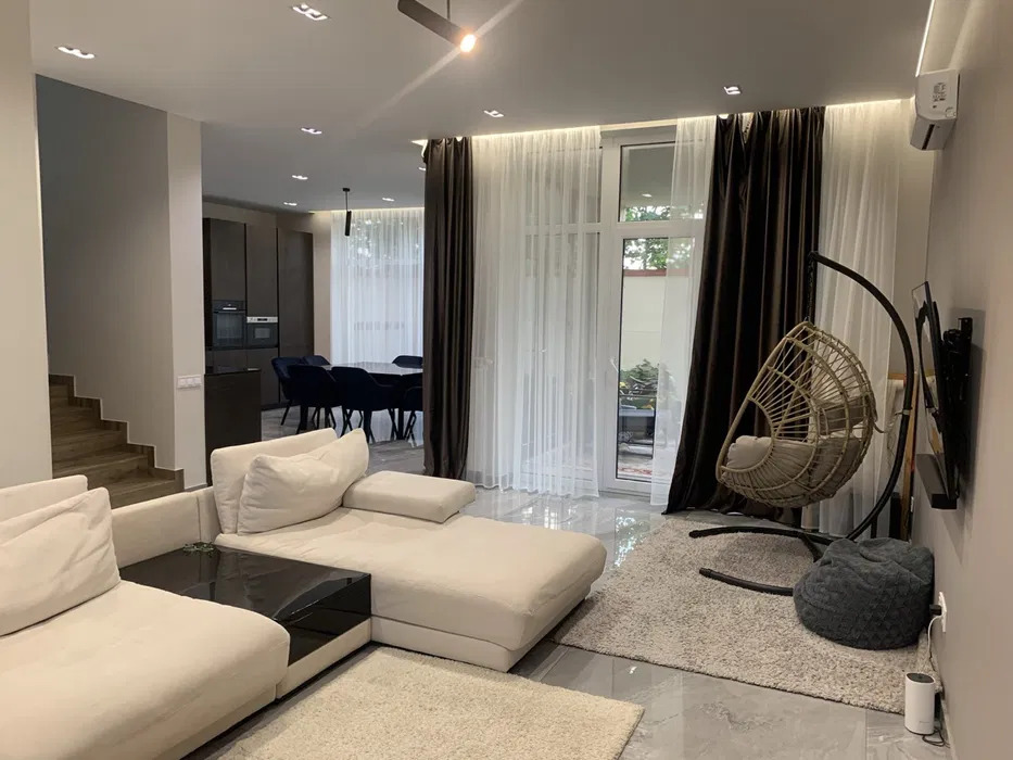 Аренда дома 270 м², Товарная ул.