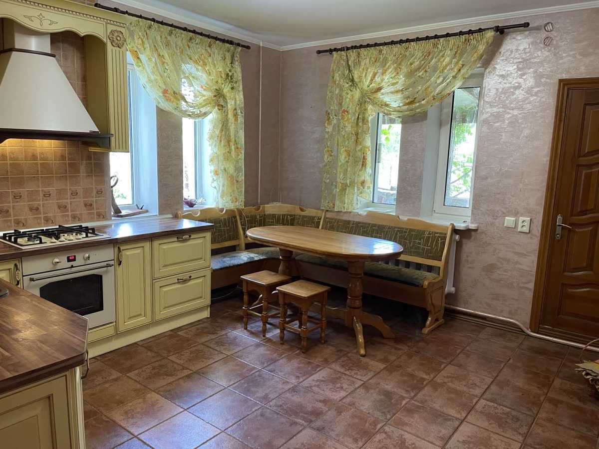 Аренда дома 200 м², Прилуцкая ул.