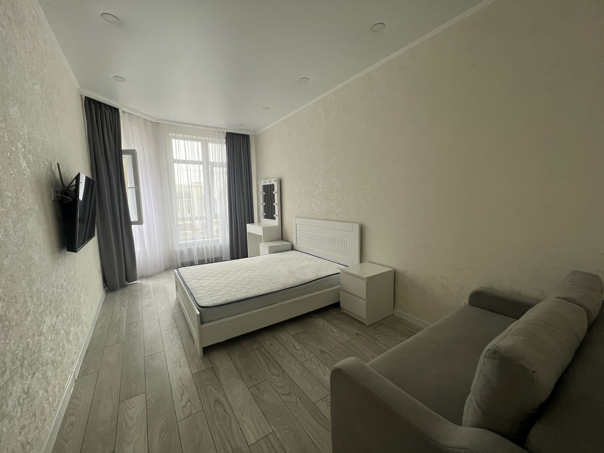 Оренда 1-кімнатної квартири 43 м², ЖК Курортний, Будинок 1