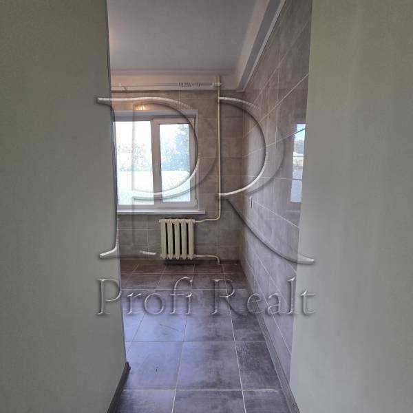 Продаж 2-кімнатної квартири 46 м², Перемоги просп., 88/2