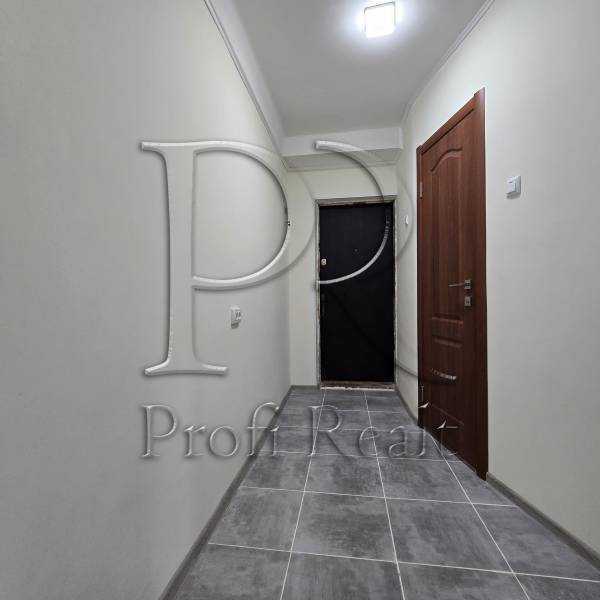 Продаж 2-кімнатної квартири 46 м², Перемоги просп., 88/2