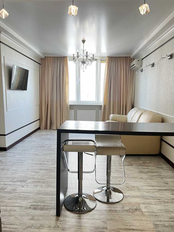 Аренда 2-комнатной квартиры 55 м², Анны Ахматовой ул., 34