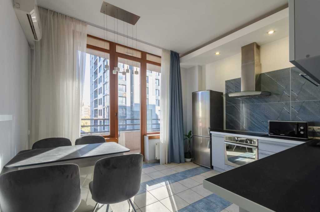 Аренда 1-комнатной квартиры 67 м², Жилянская ул., 59