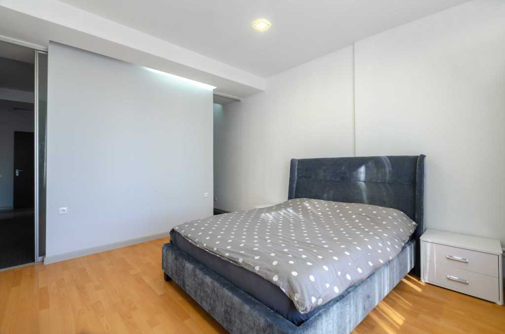 Аренда 1-комнатной квартиры 67 м², Жилянская ул., 59