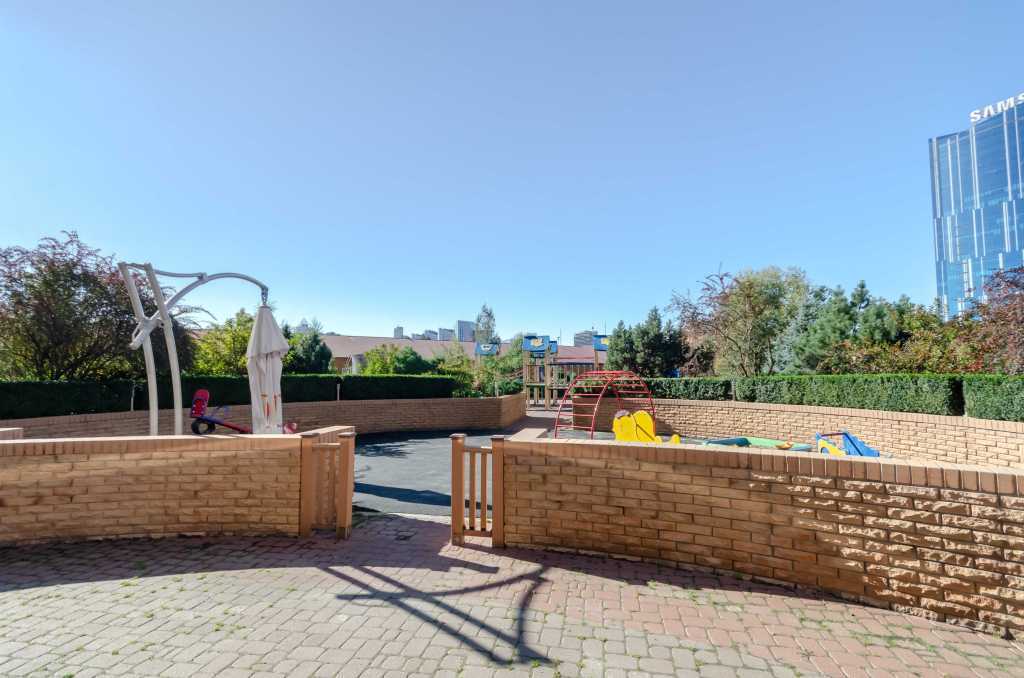 Аренда 1-комнатной квартиры 67 м², Жилянская ул., 59