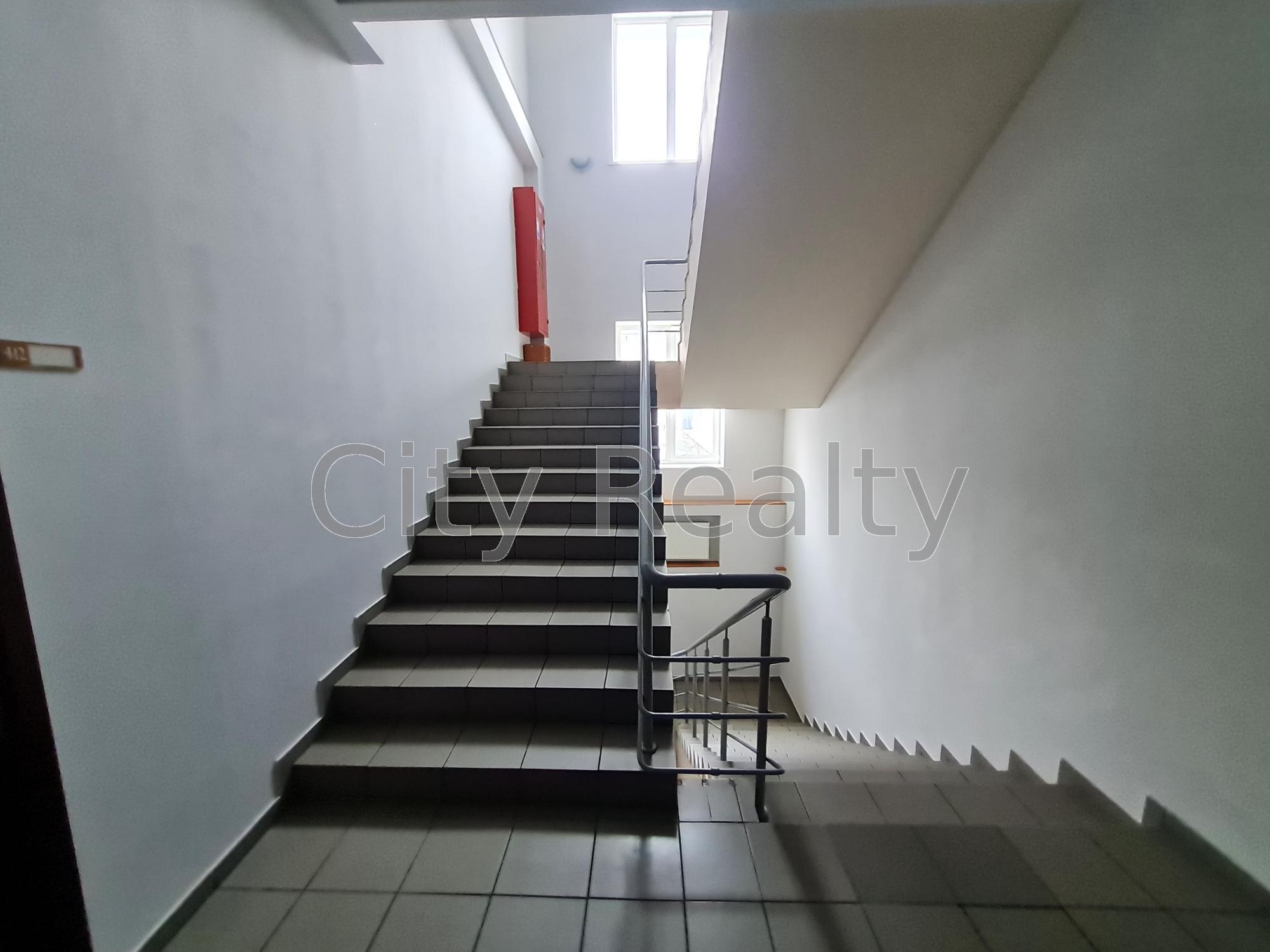 Оренда офісу 57 м², Новозабарська вул., 2/6