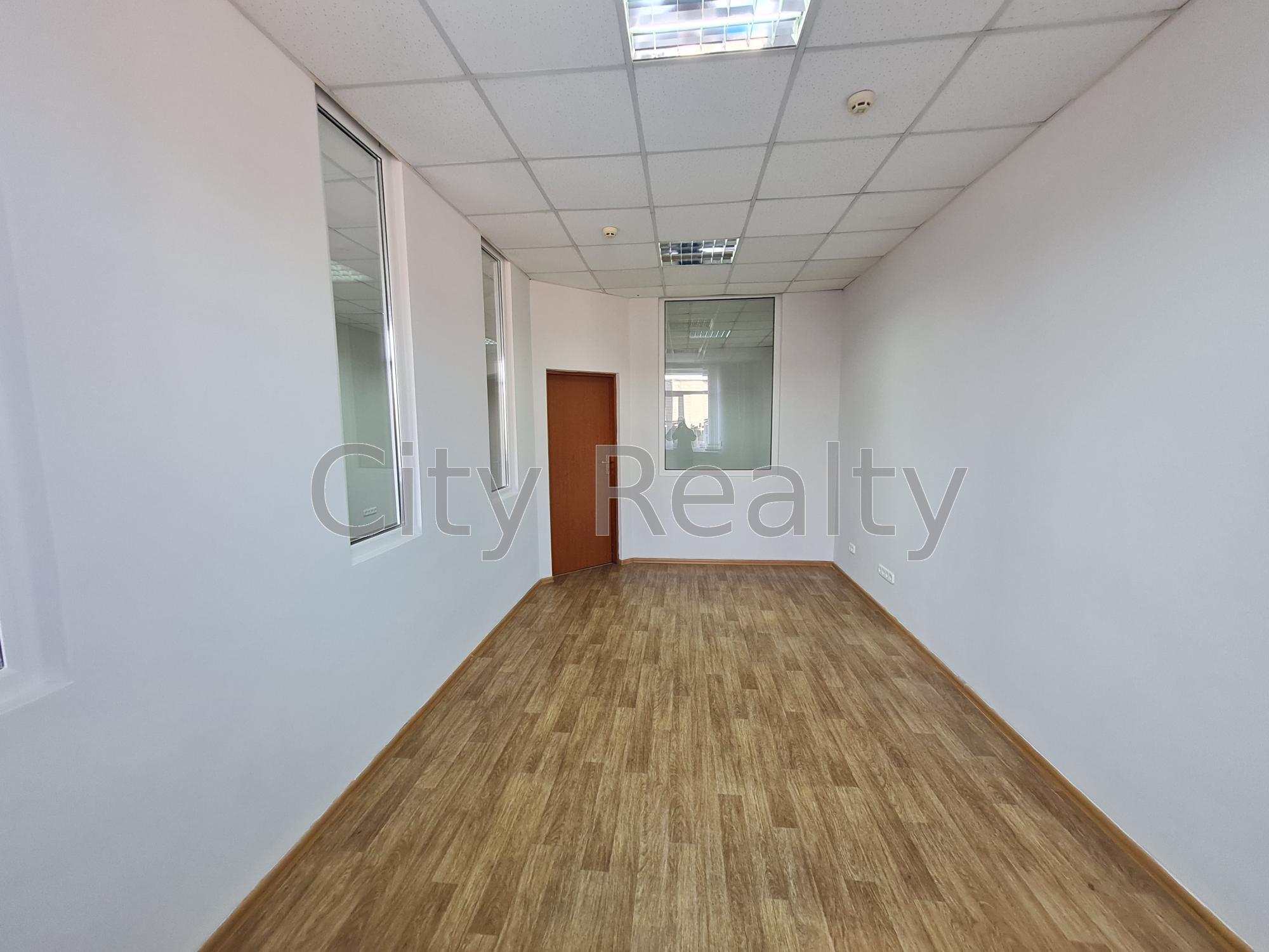 Оренда офісу 57 м², Новозабарська вул., 2/6