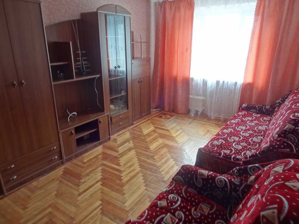 Оренда 1-кімнатної квартири 38 м², Героїв Дніпра вул., 34Б