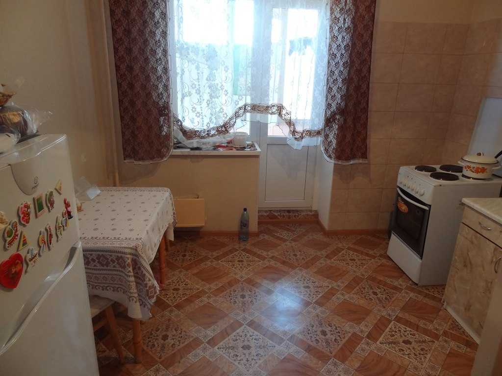 Оренда 1-кімнатної квартири 38 м², Героїв Дніпра вул., 34Б