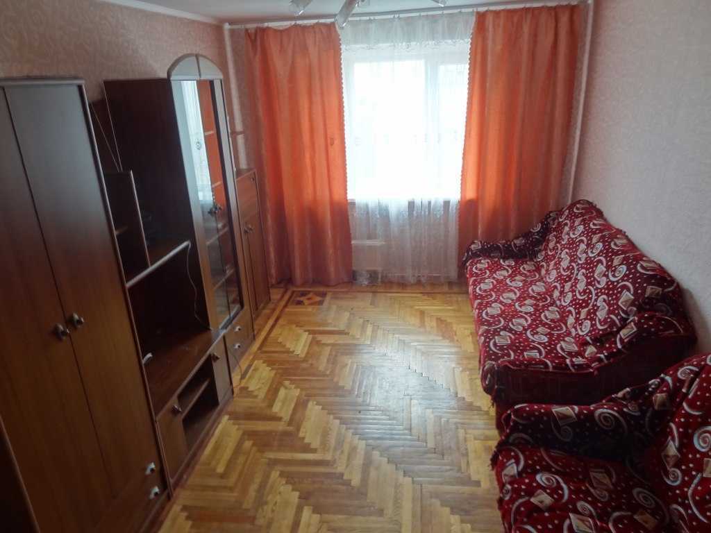 Оренда 1-кімнатної квартири 38 м², Героїв Дніпра вул., 34Б