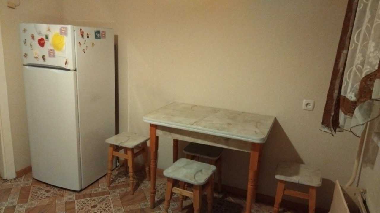 Оренда 1-кімнатної квартири 38 м², Героїв Дніпра вул., 34Б