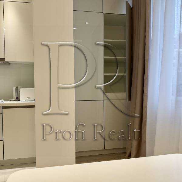 Продажа 1-комнатной квартиры 42 м², Владимира Антоновича ул., 74