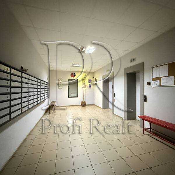 Продажа 3-комнатной квартиры 101 м², Борщаговская ул., 206