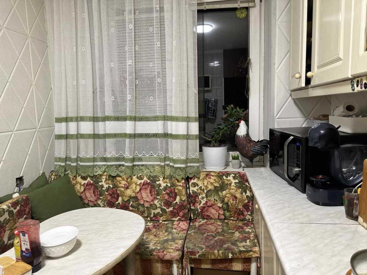 Продажа 3-комнатной квартиры 72 м², Независимости просп., 108