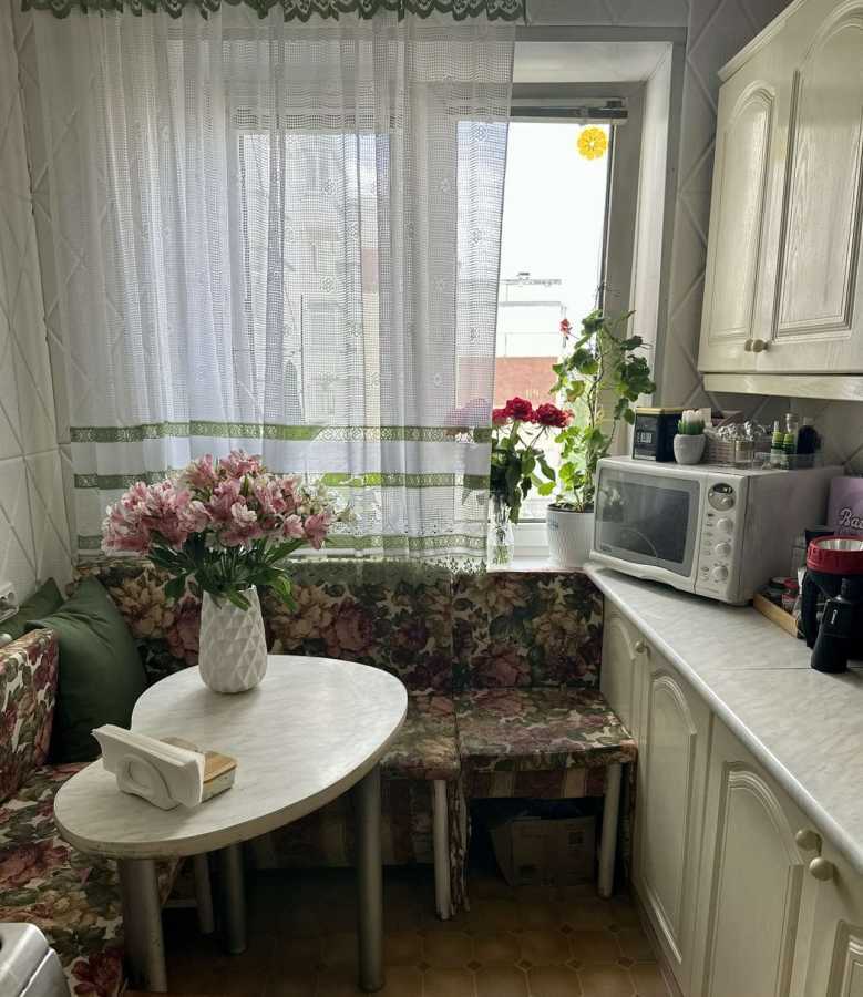 Продажа 3-комнатной квартиры 72 м², Независимости просп., 108