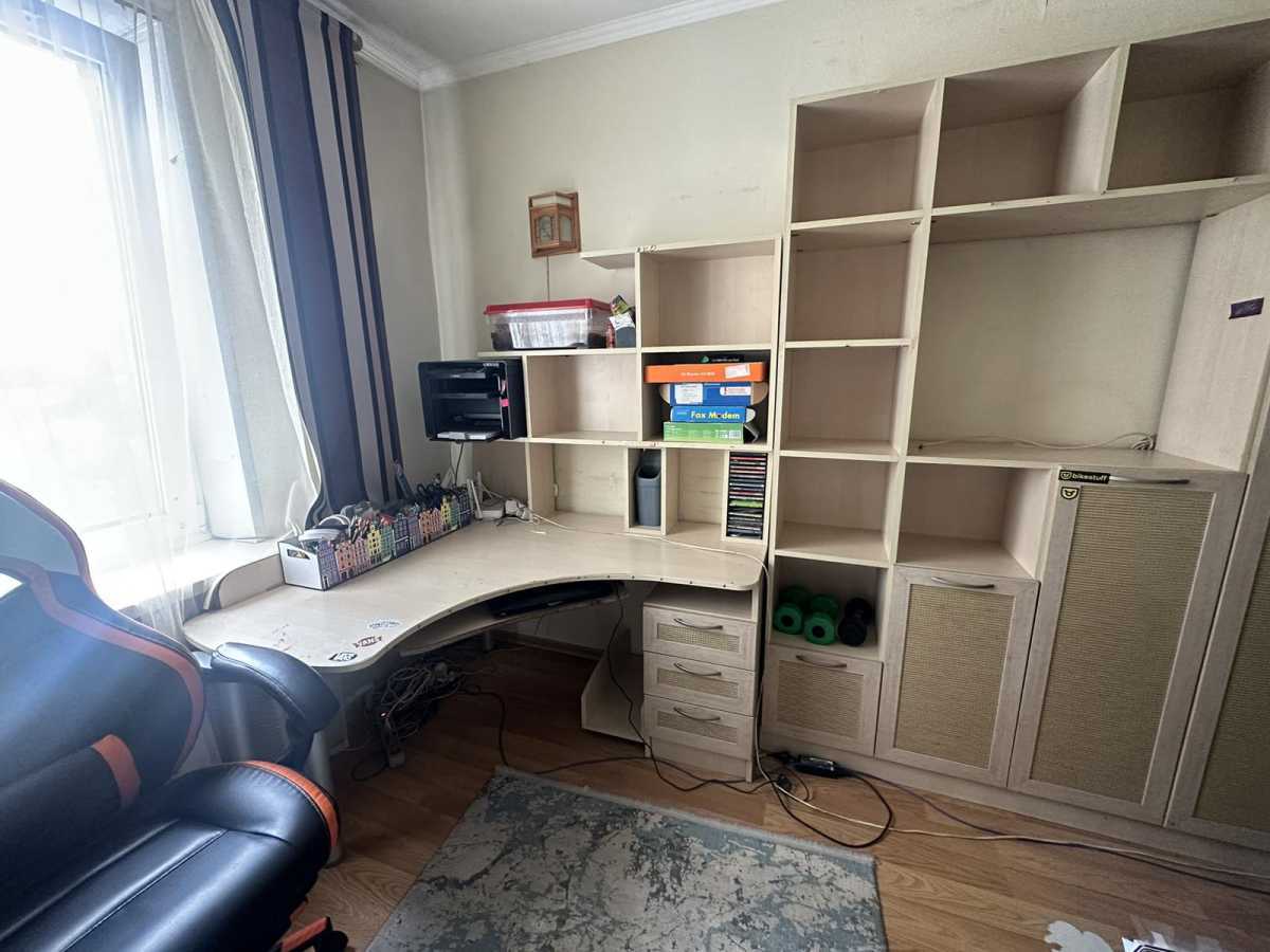 Продажа 3-комнатной квартиры 72 м², Независимости просп., 108