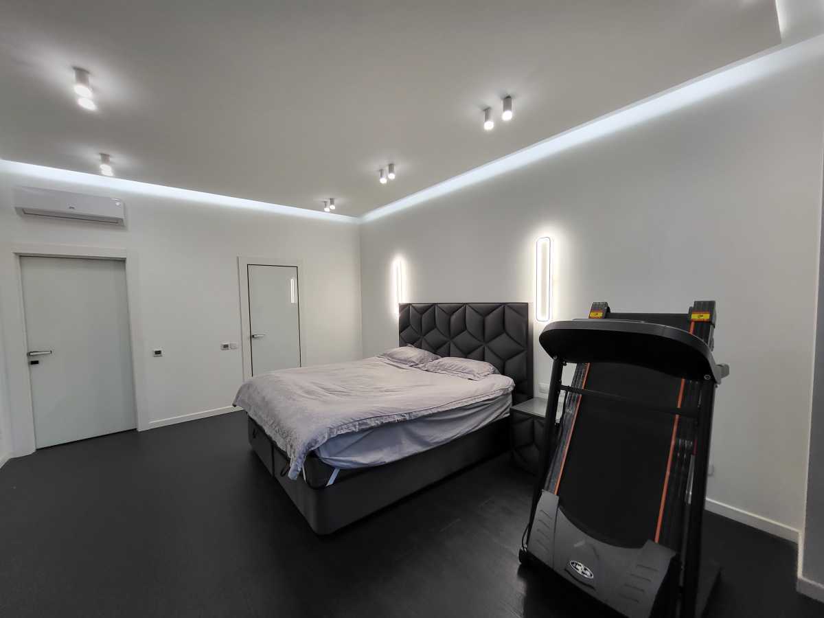 Оренда 2-кімнатної квартири 93 м², Саперне Поле вул., 5А