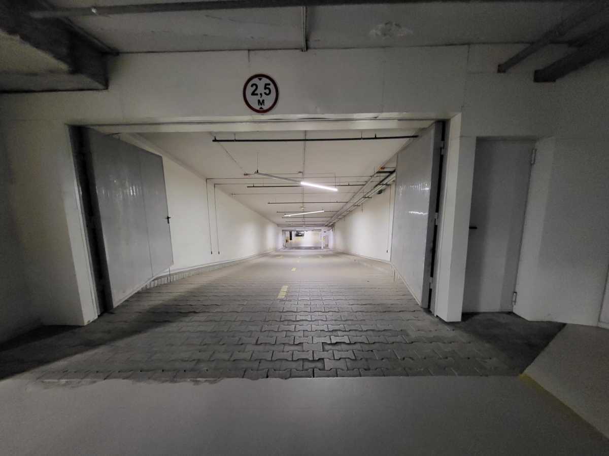 Оренда 2-кімнатної квартири 93 м², Саперне Поле вул., 5А