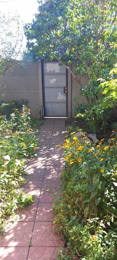 Аренда 1-комнатной квартиры 50 м², Новаторов ул., 15