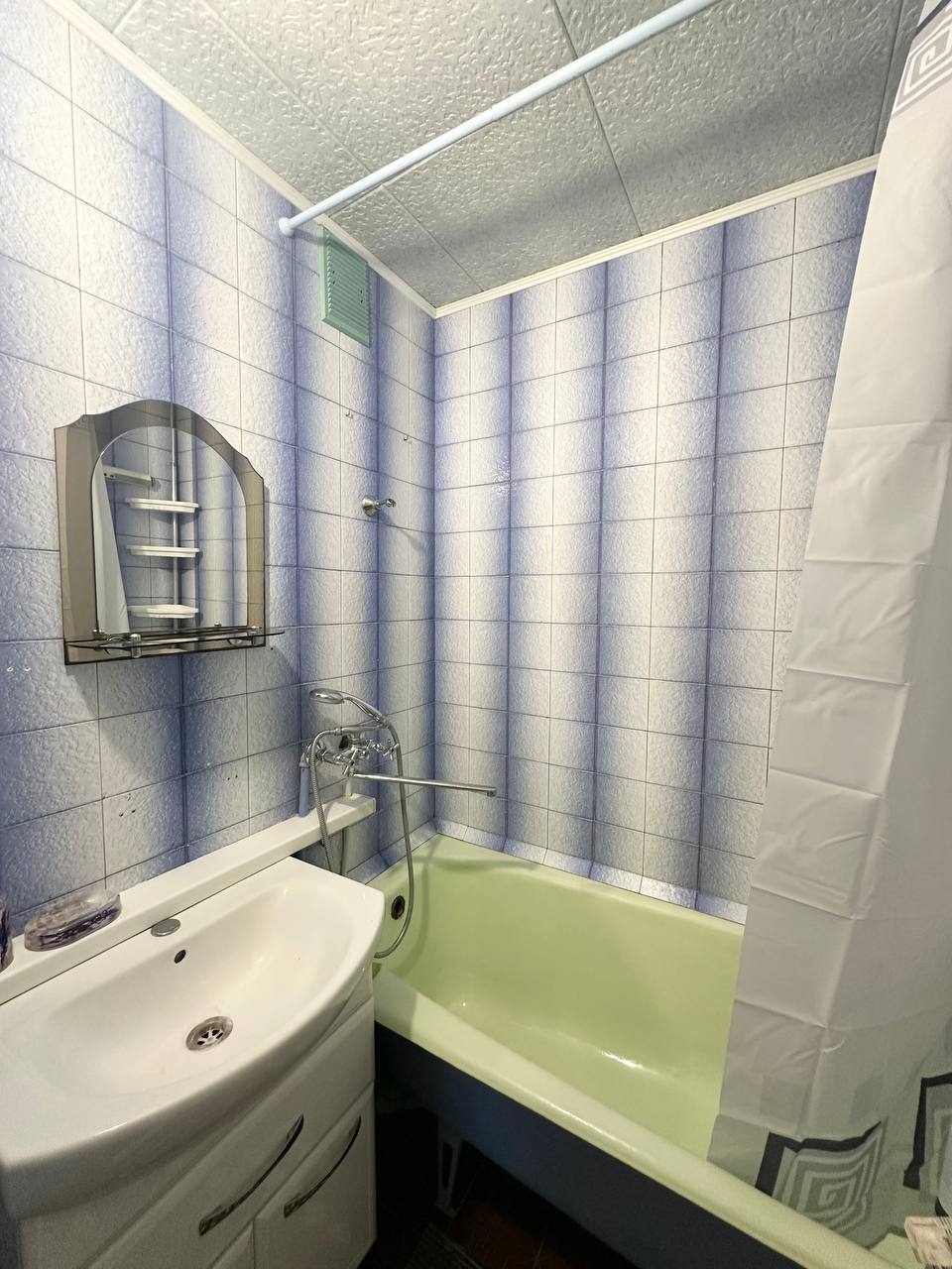 Аренда 2-комнатной квартиры 5332 м², Николая Закревского ул., 5