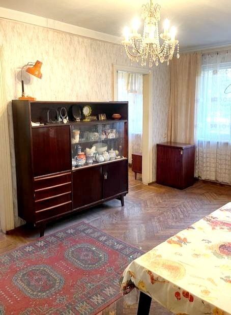 Продажа 4-комнатной квартиры 60 м², Инглези ул.