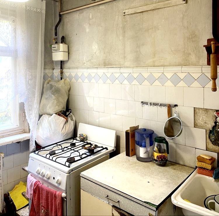 Продажа 4-комнатной квартиры 60 м², Инглези ул.